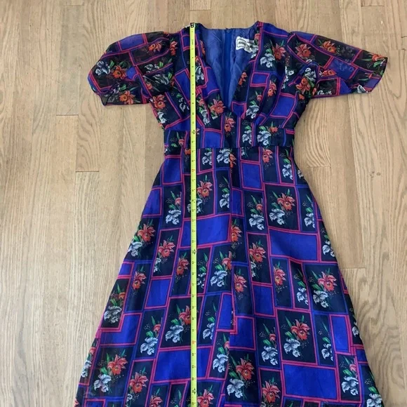 Give me night fever, night feverrrr… in a vintage 70’s Marie Robelle dress! - Picture 12 of 13